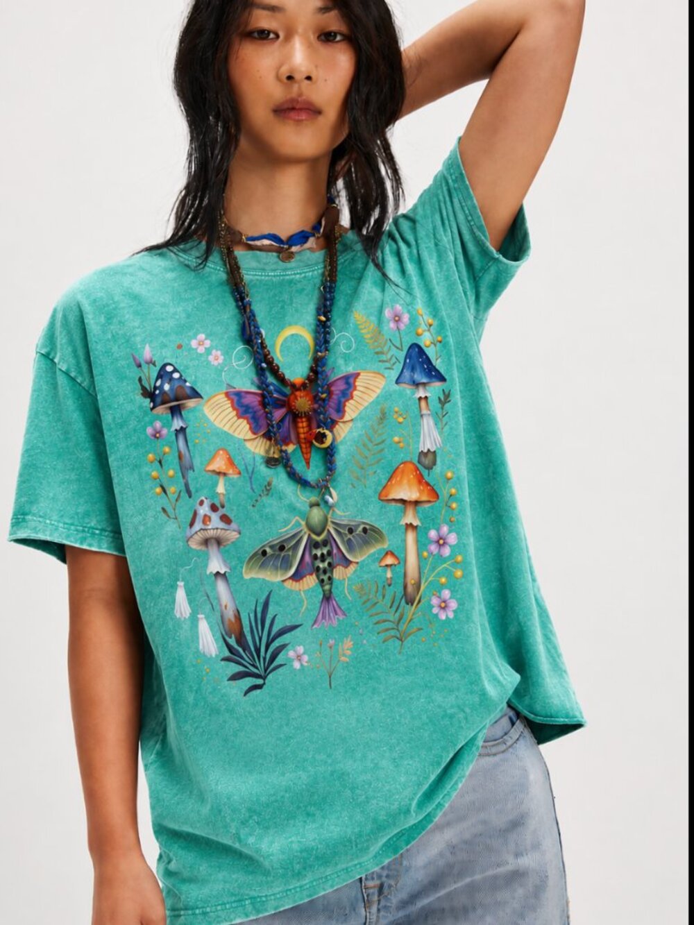 BOUTIQUE HIPPEE HARVEST MOTH AND MUSHROOM TEE